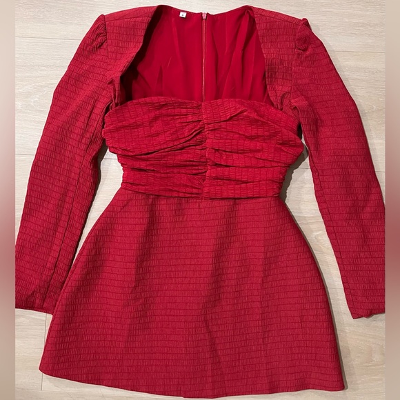 Red Dress - Picture 2 of 6